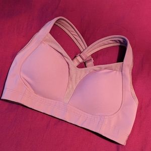 Lululemon Tata Tamer (32D)
